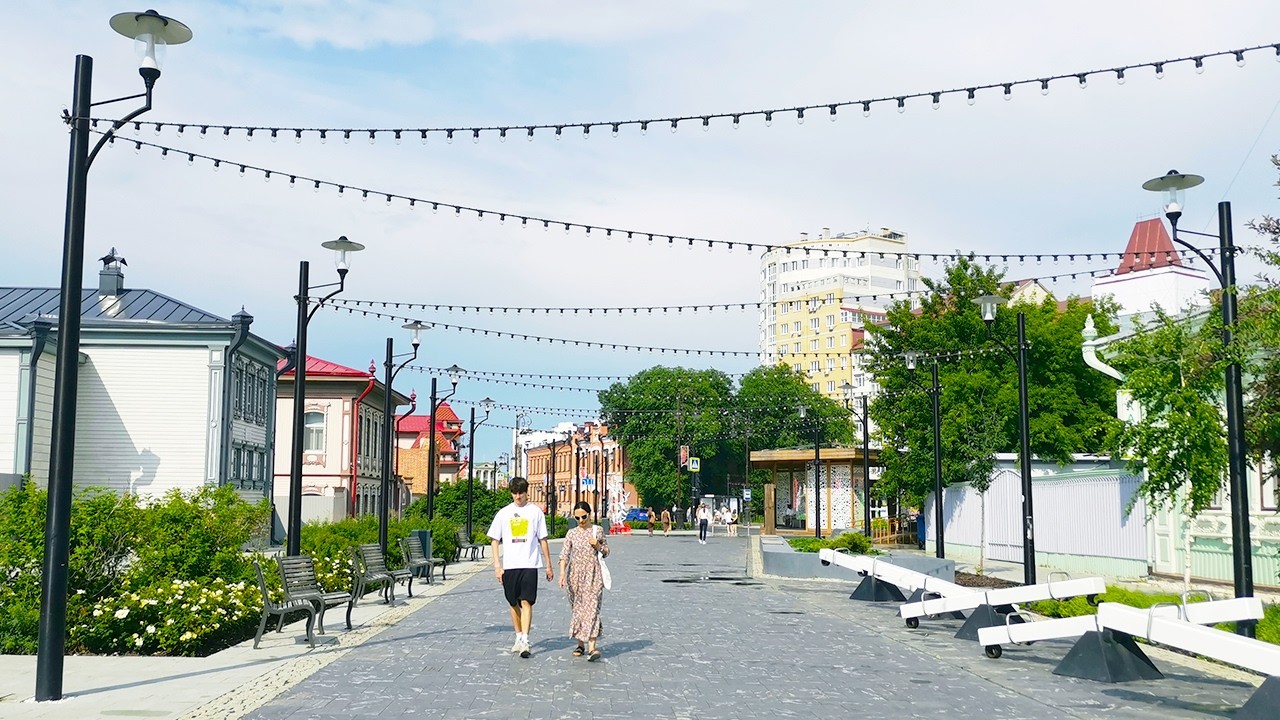 Walking in Tyumen. Центр города и поющие часы на Цветном бульваре |4K| (June 12, 2025)