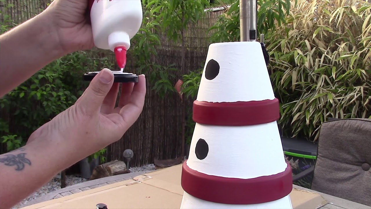 How to Make a Flowerpot Lighthouse