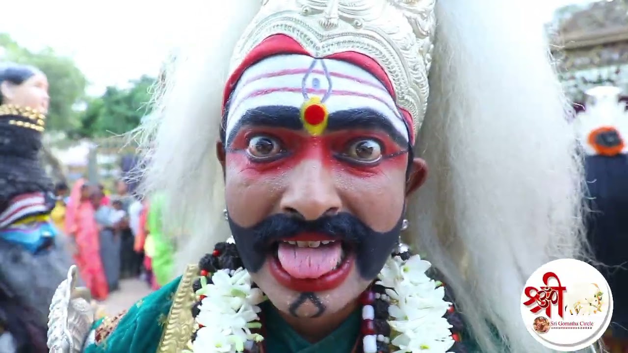 12ನೇ ವರ್ಷದ ಗುರು ಪೂರ್ಣಿಮಾ ಮುನ್ಸಿಪಾಲ್  ಬಡಾವಣೆ ಎಂ.ಜಿ ರಸ್ತೆ ಚಿಕ್ಕಬಳ್ಳಾಪುರ ಅಫೋರಿ & ಭದ್ರಕಾಳಿ  ಕುಣಿತ
