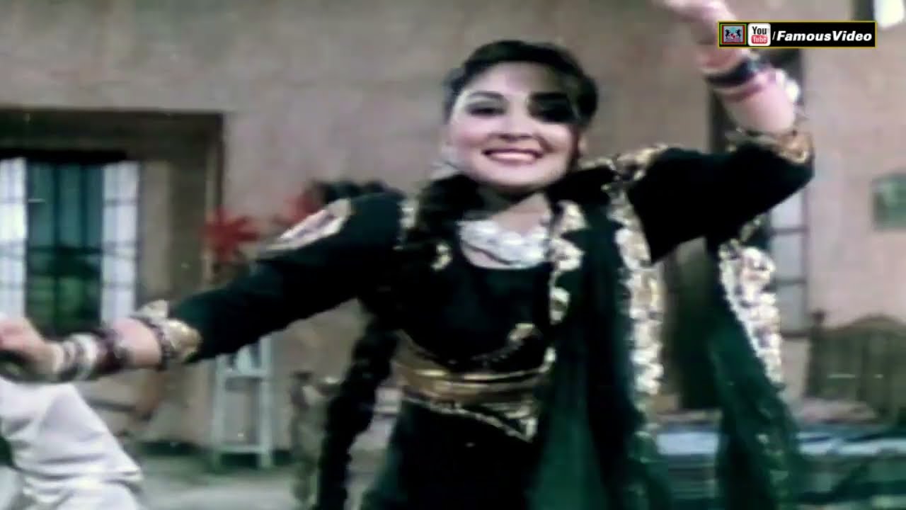 AYE MUNDA MENU PASAND BARI DAIR TON - NOOR JEHAN - MUMTAZ - FILM MAULA JATT TE NOORIE NUT