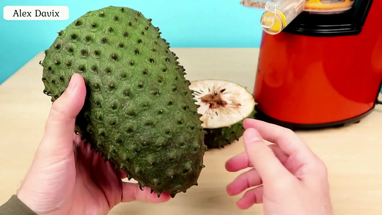 GUANABANA with poisonous bones! Juice from exotic. Poor juicer. Alex Davix!!!