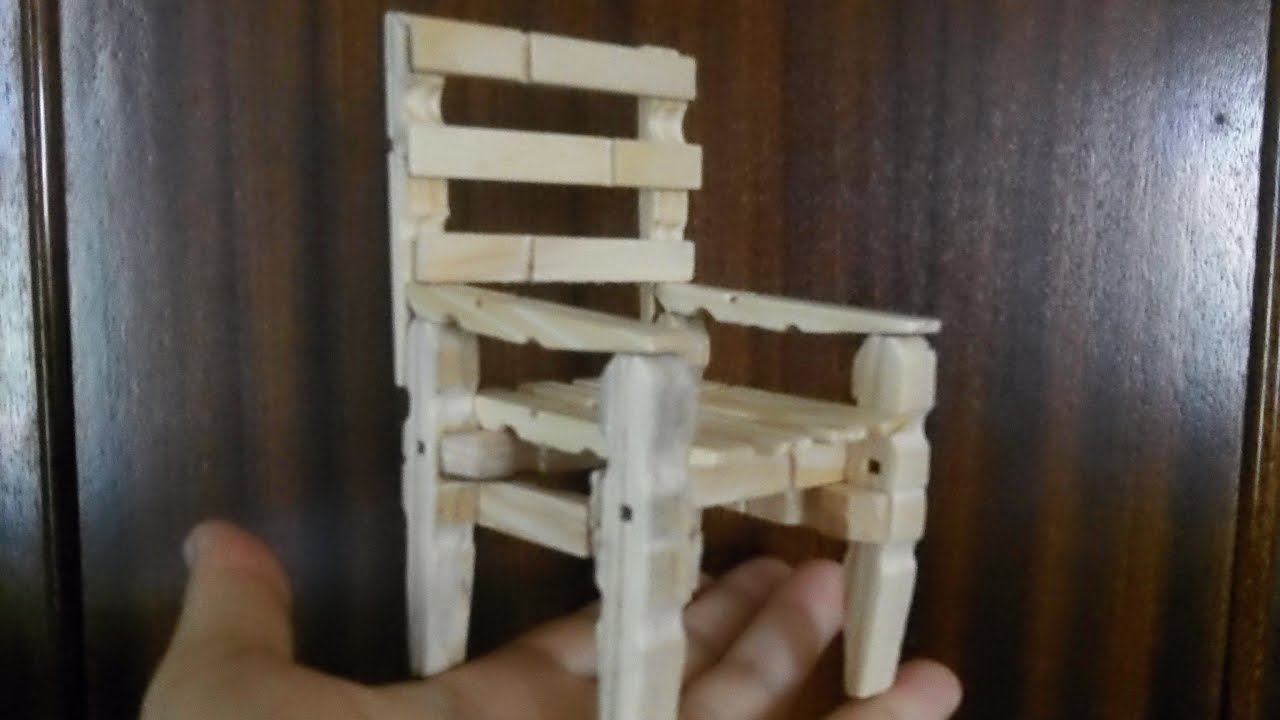 Como fazer uma Cadeira em miniatura com molas de madeira