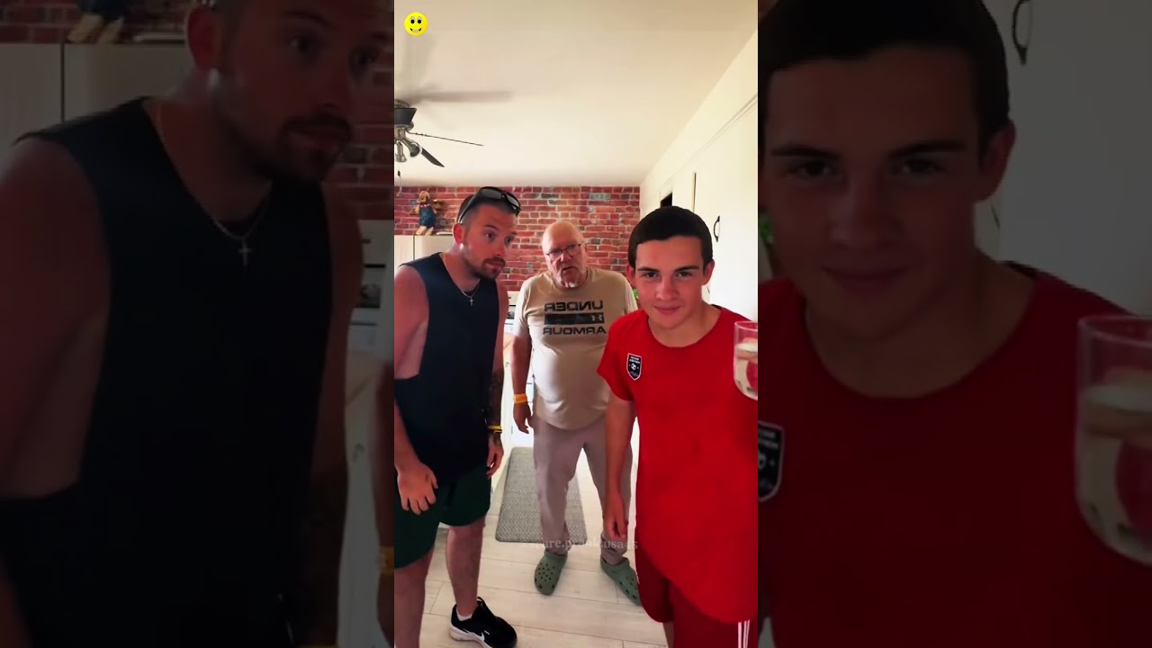 Dad and son funny prank 😂 #funnyscares #funny #prank #shortvideo #funnyshorts #scare #foryou #fypシ