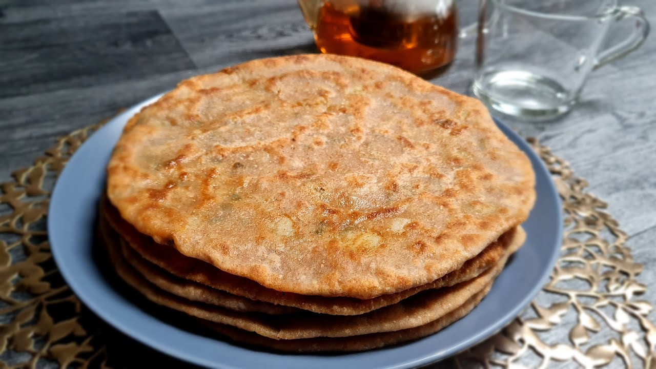 Aloo Paratha/Potato Paratha- Winter Special by Yummyy Eats!