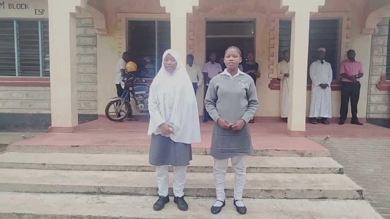 shairi kwa mada tusife moyo tumuombe Maulana🥰