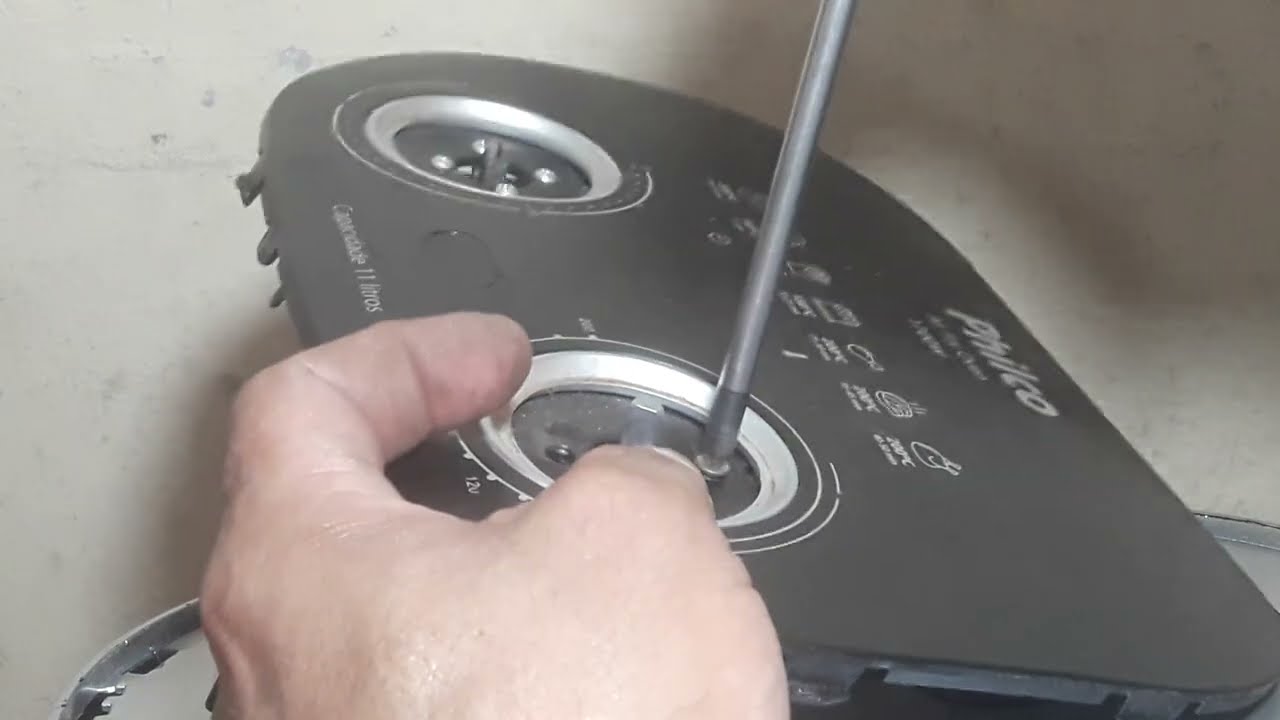 Como desmontar parte superior fritadeira Philco oven