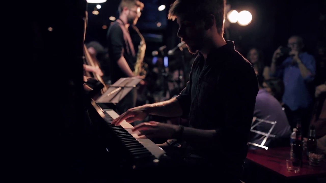 It could happen to you (VICTOR JIMENEZ & FRIENDS 2 Live At Jimmy Glass Jazz Bar)