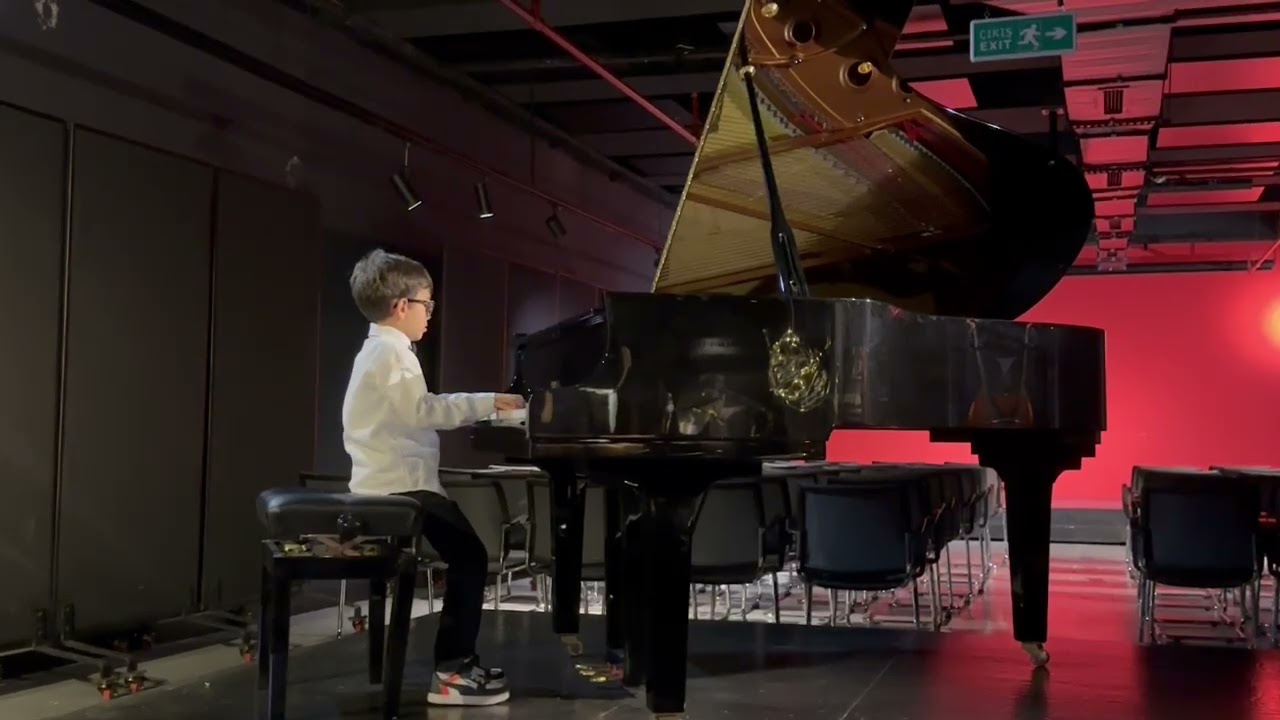 Uras Efe Değerli (7) - J.S Bach: Prelude No.3 in C minor, BWV 999 from 12 little pieces for piano