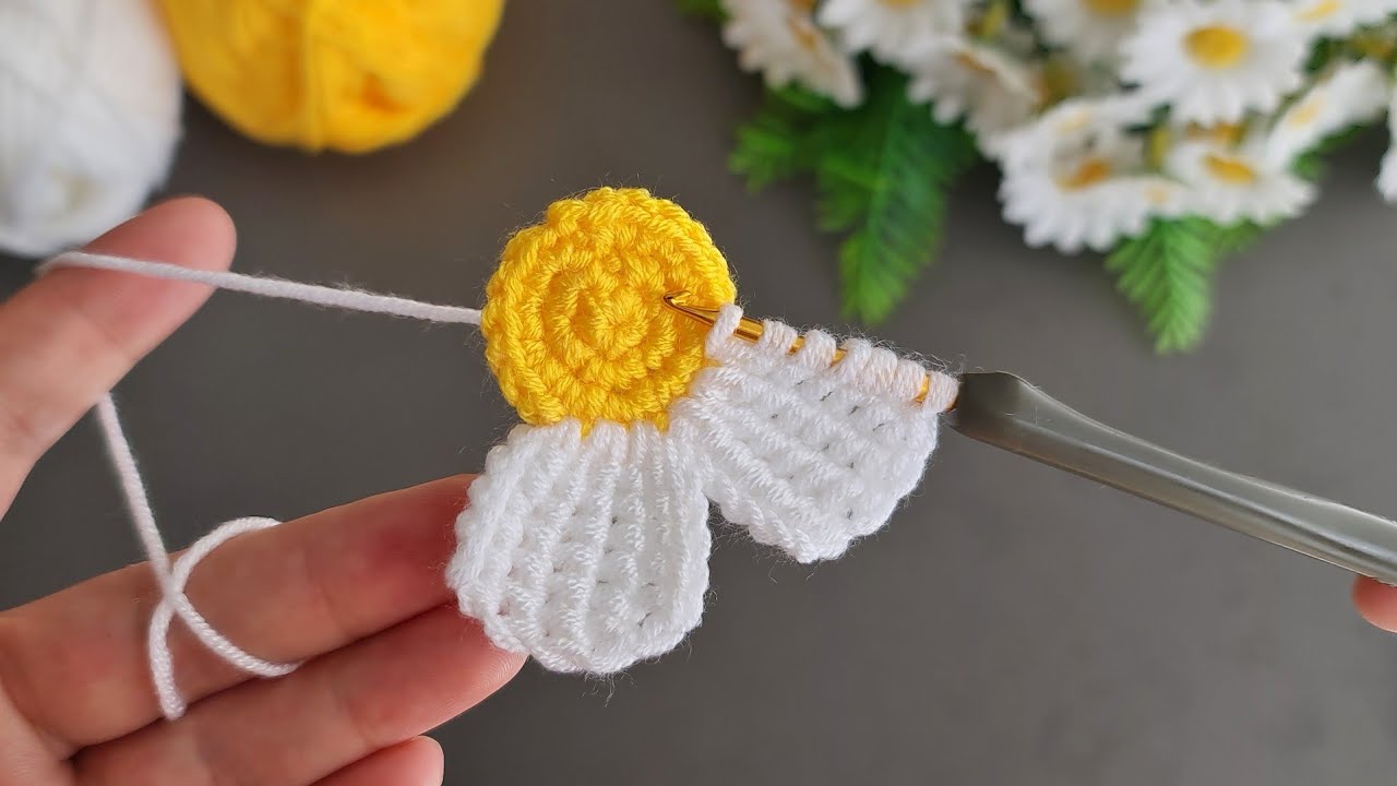 Woww!.. Very easy, very sweet motif flower motif flower motif making. Tunisian crochet
