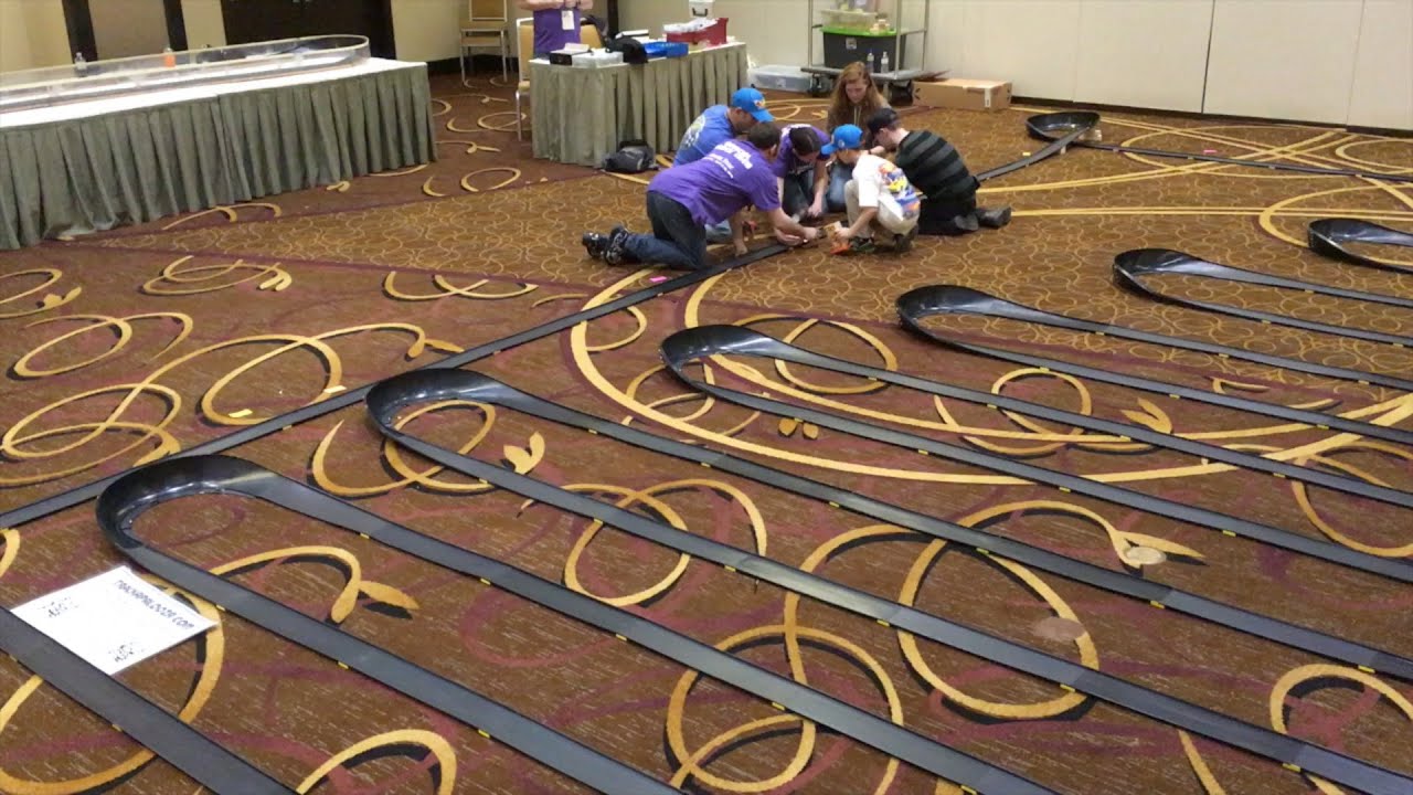 Hot Wheels Sizzlers Fat Track - 2016 Collectors Convention - Racing