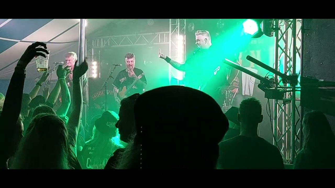 Mooi Wark live met Poar Neem'n