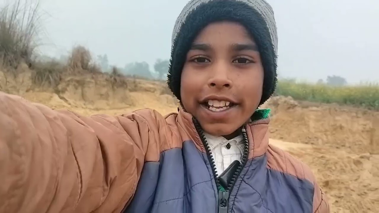 आज खेत पर गाए थे सारे भाई प्यार इस वीडियो पर 