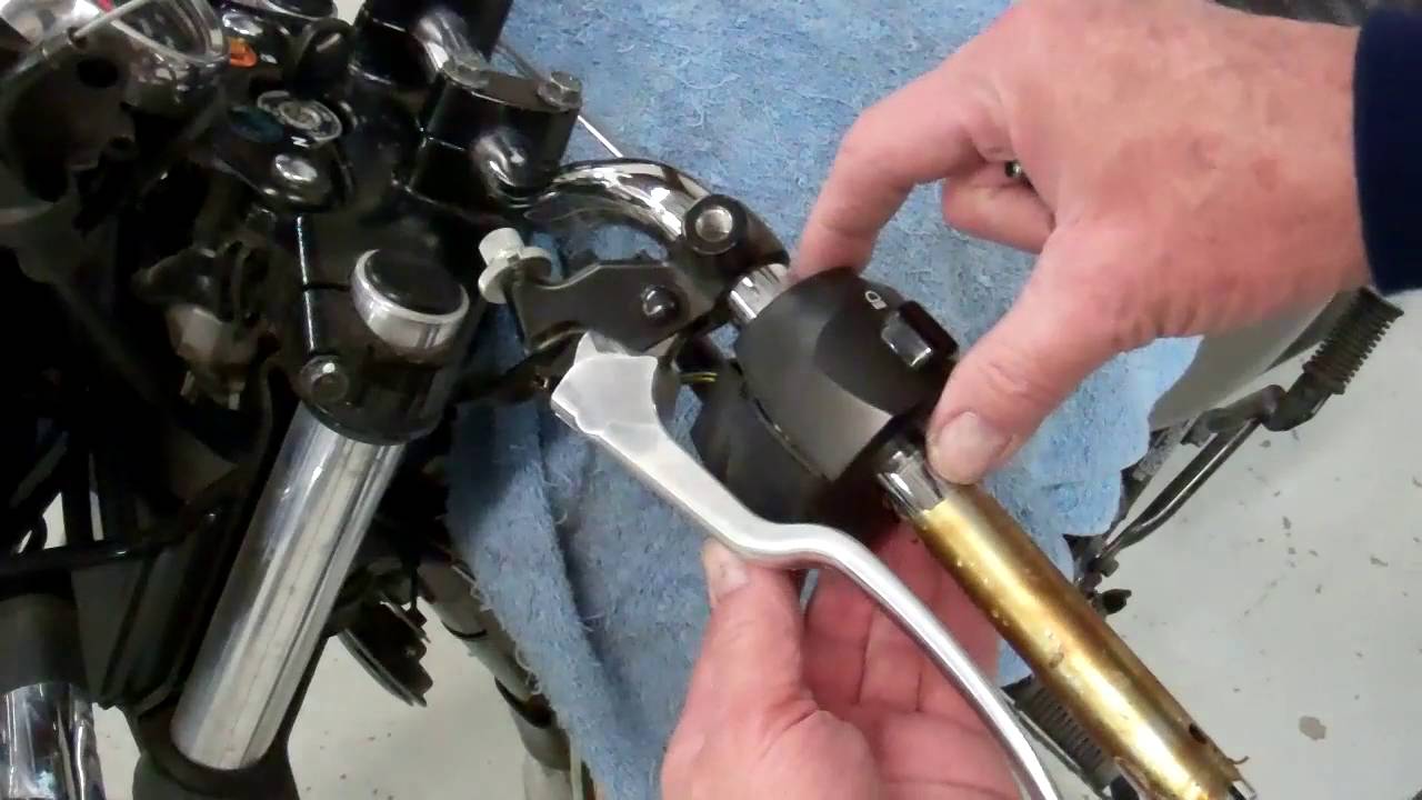 Remove Handlebar Suzuki 250