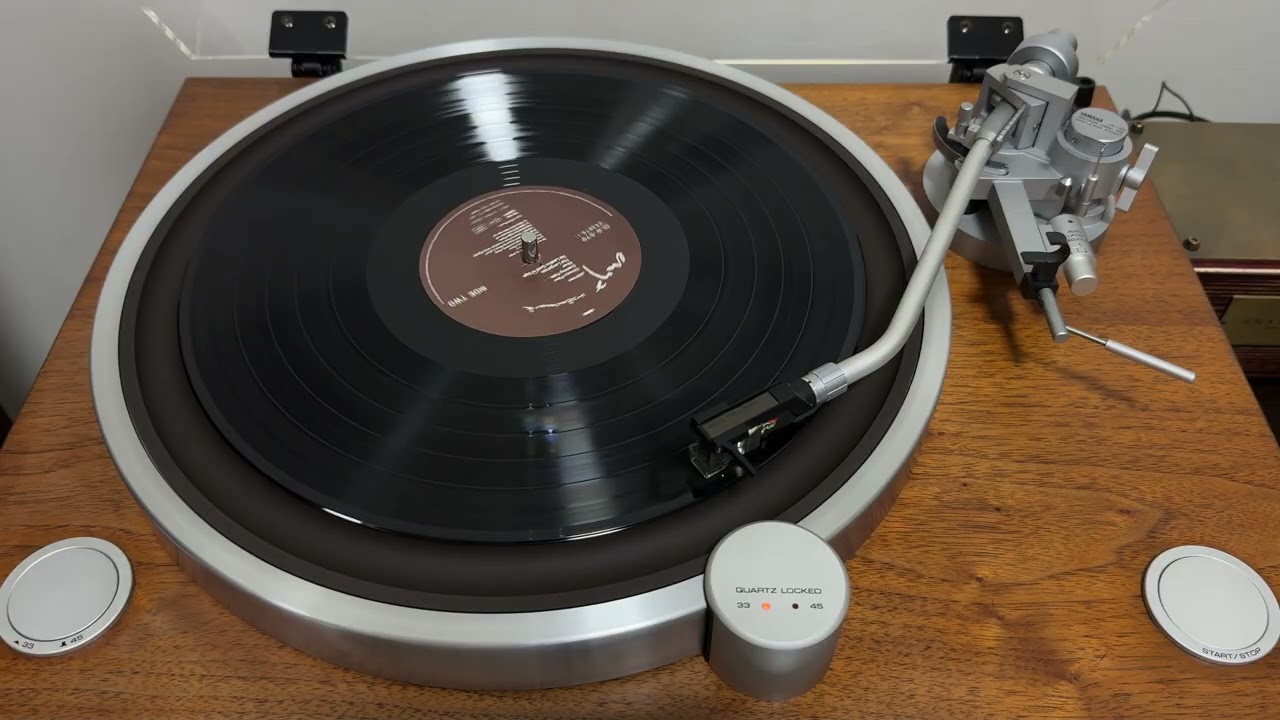 Enya - Orinoco Flow(Watermark (LP)) Vinyl Lossless HQ Sound Recording  lyrics include