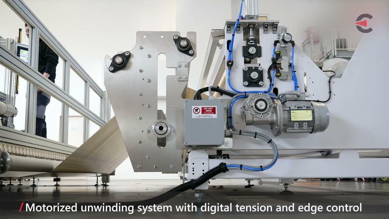 SM-323-HA | Automatic welding and cutting machine for truck curtains