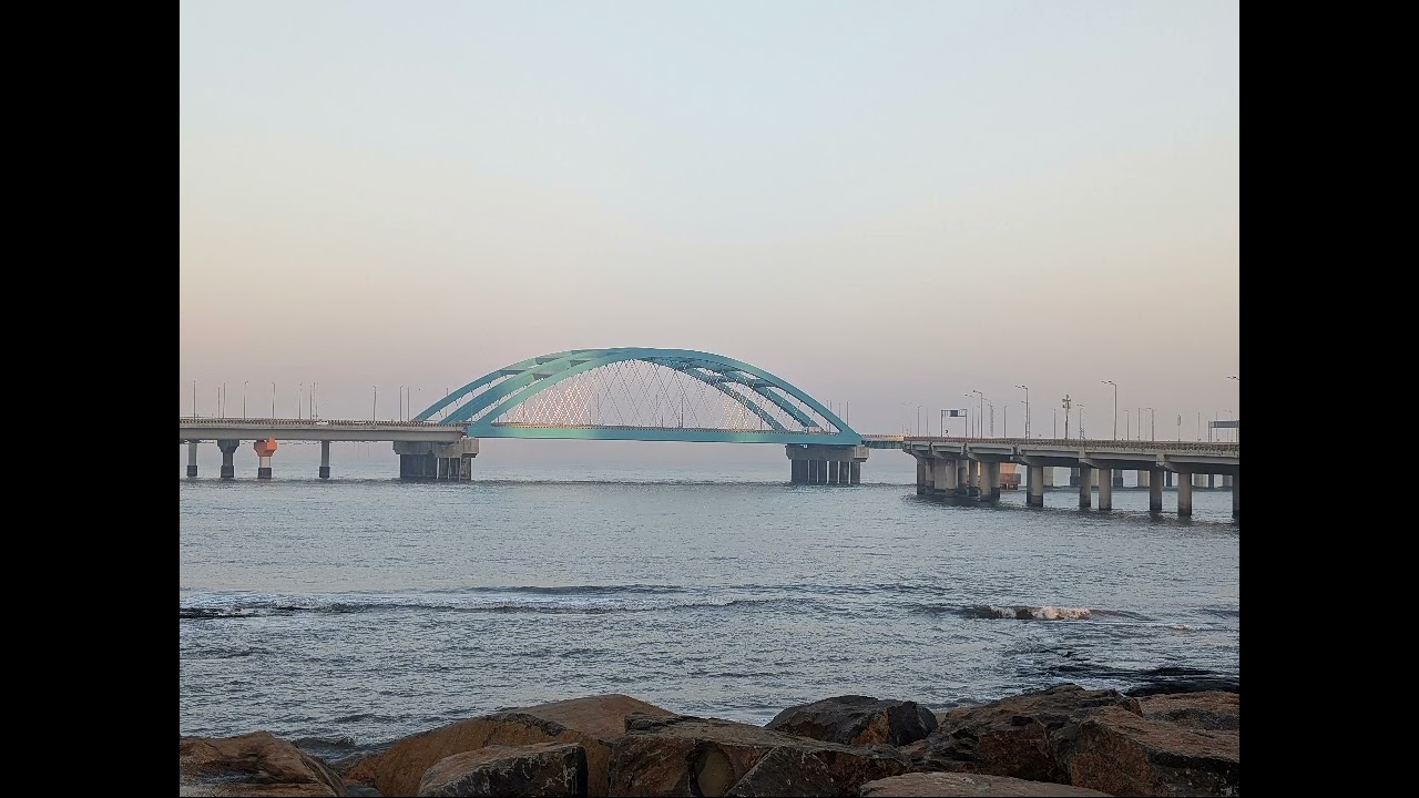 Bike ride on Coastal Road Promenade at Worli. Watch at 2x.