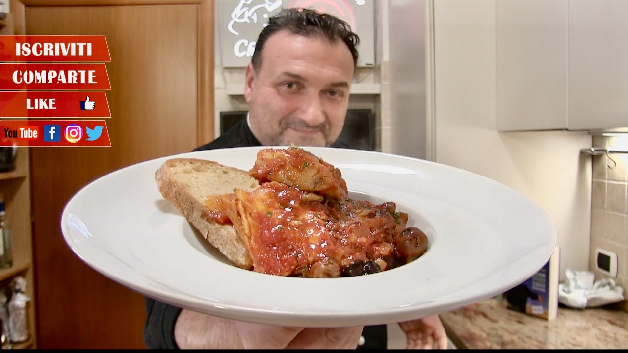 BACCALÀ IN UMIDO CON CIPOLLE E POMODORO