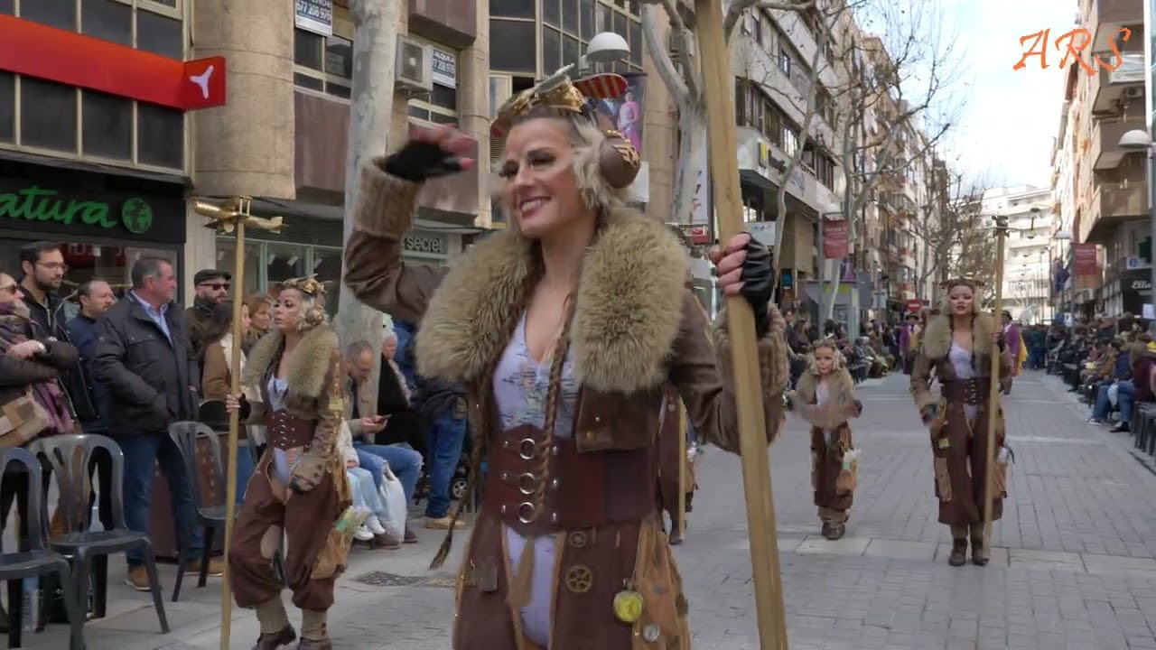 Escuela de Danza María Mota     Domingo de Piñata Carnaval 2025 Ciudad Real