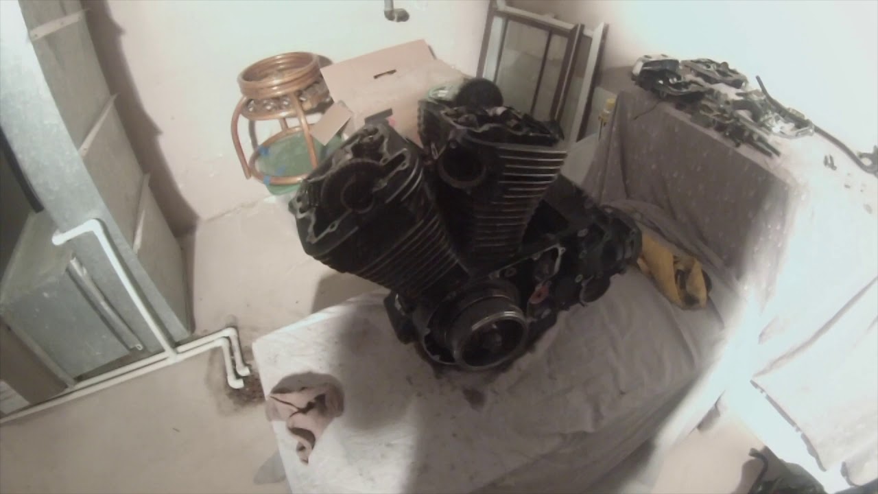 Suzuki Intruder VS800GL Engine Teardown PT  1