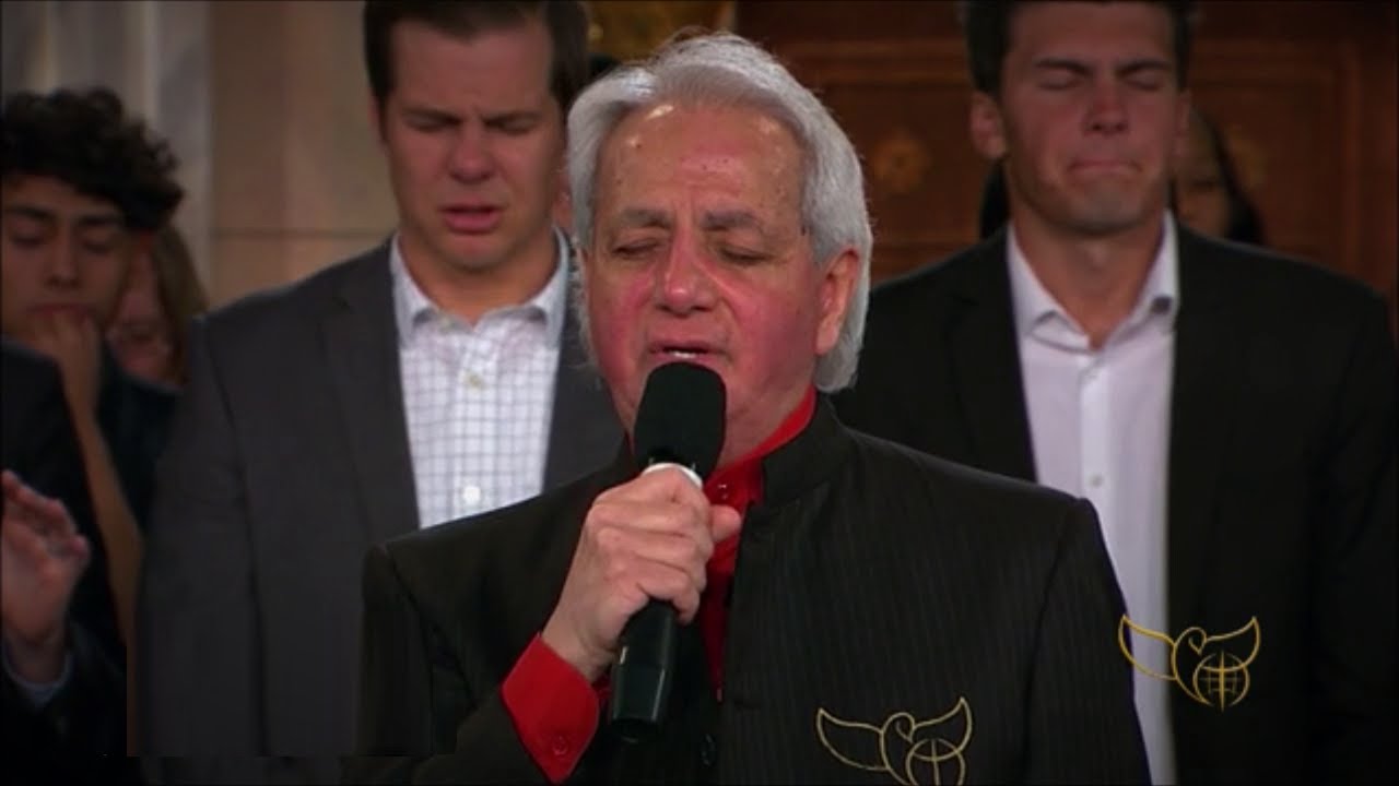 Benny Hinn  sings 