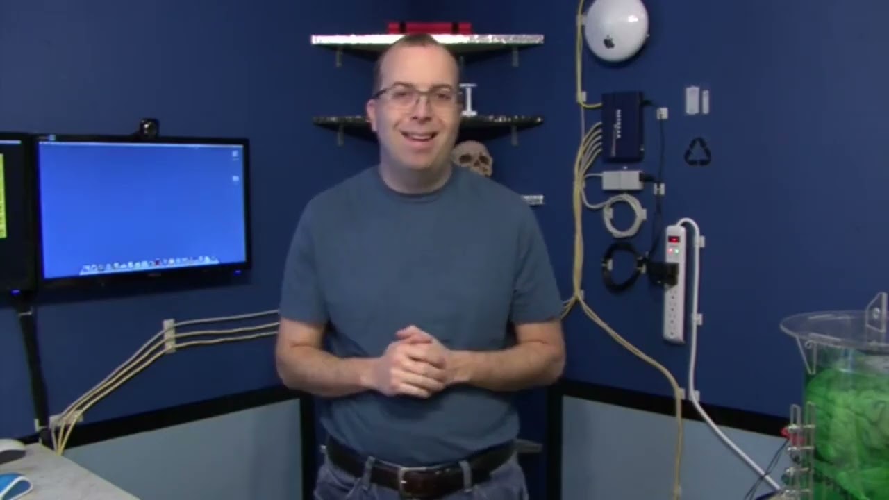 [YTP] The iBookGuy rules Windows 19 as obsolete