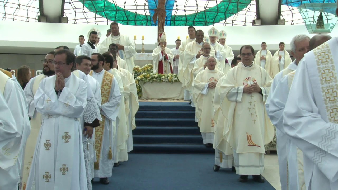 Missa do Crisma - Arquidiocese de Brasília (Dom Paulo Cezar Costa)