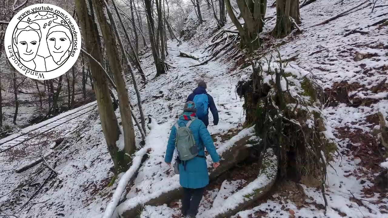 Rheinblick & Felsenpfad: Wandersocken-Runde durch Erpel und das Kasbachtal