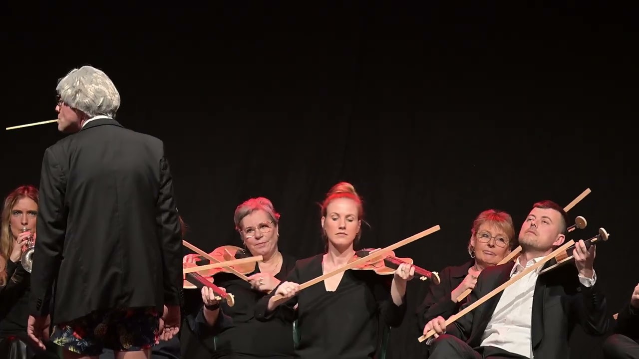Revue 2026 Dirigent zonder armen