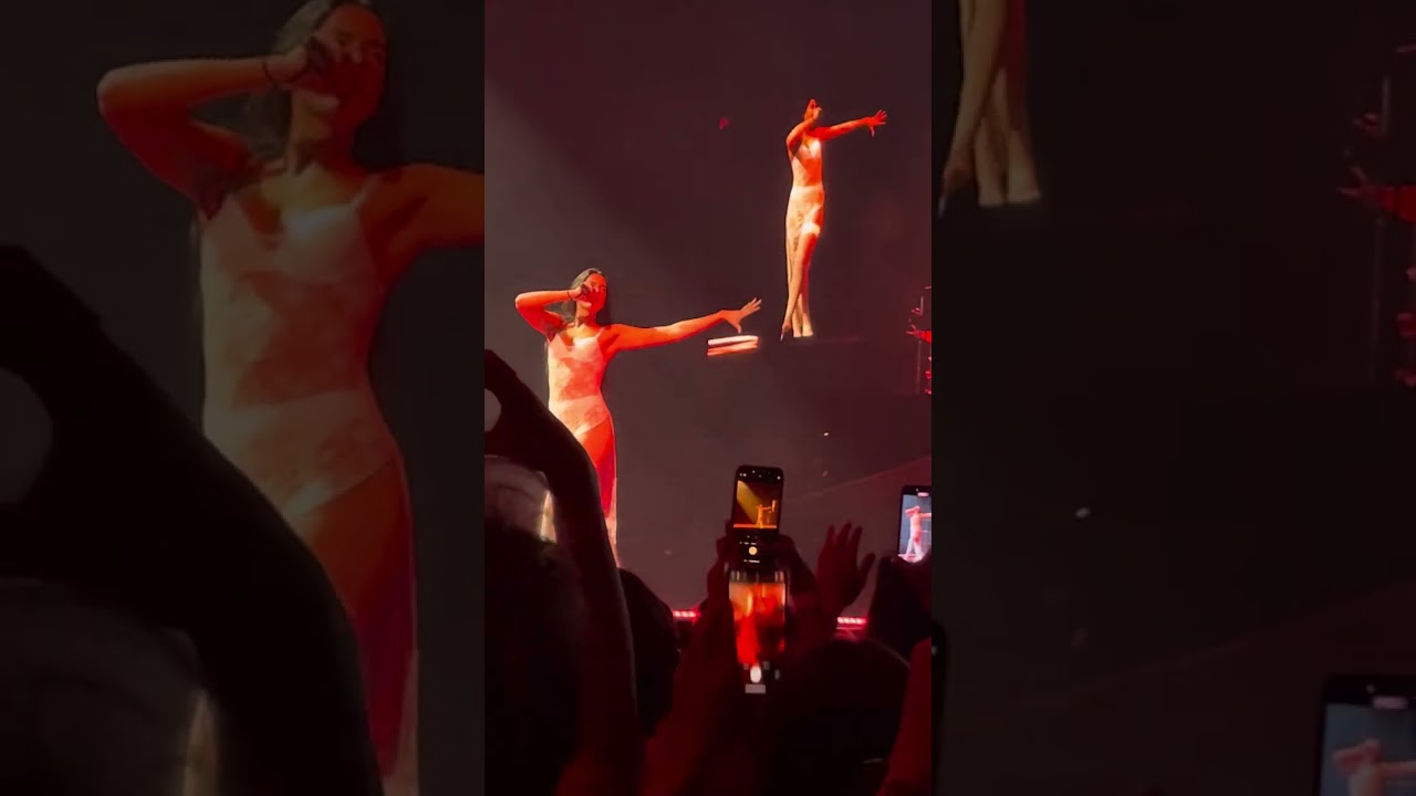 Dua lipa love again 2025 sportpaleis