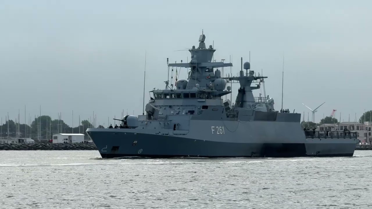 BALTOPS 2025: Korvette MAGDEBURG (F 261) verl&auml;sst Rostocker Hafen 5.6.2025 zum Ostseeman&ouml;ver