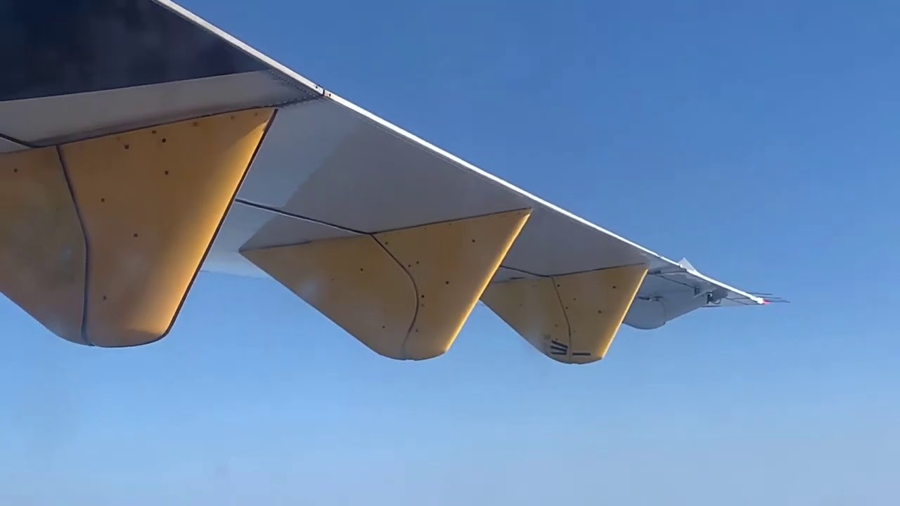 DAT VolidiSicilia ATR72 da Trapani a Pantelleria