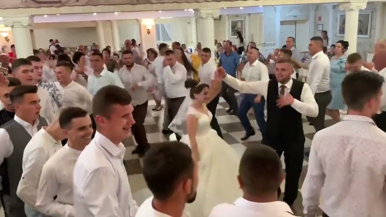 Formatia Dor Bucovinea Cozacul!!! Suceveni