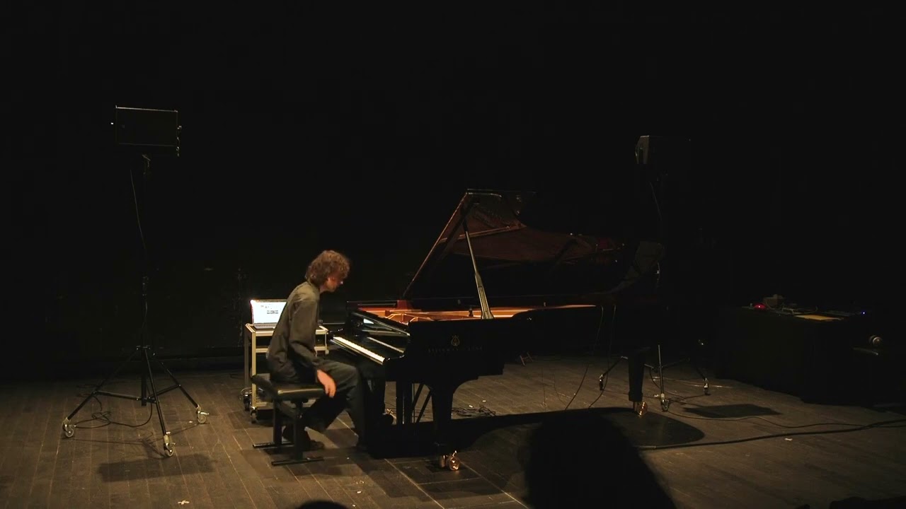 Klavier und Elektronik Performance   Felix Friedrich