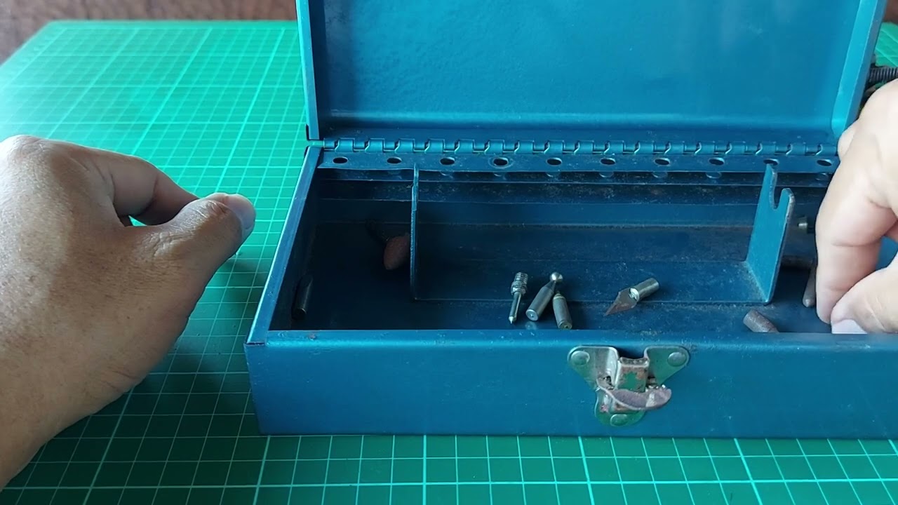 Vintage Burgess Vibro-Tool Kit From The Year 1956 - Subok sa Tibay