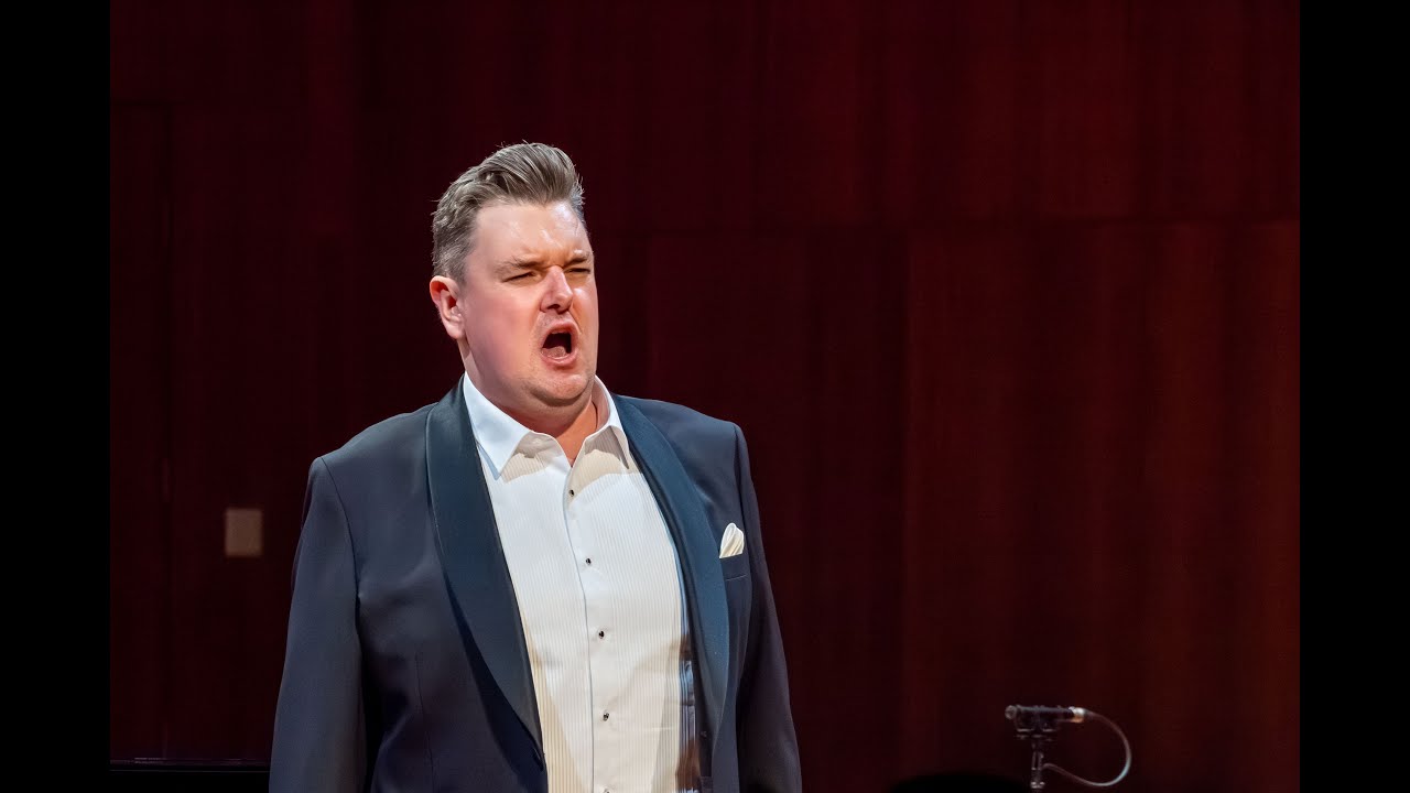 2025 JSRB Bel Canto Award Winner - James Young - Quand la flamme de l’amour