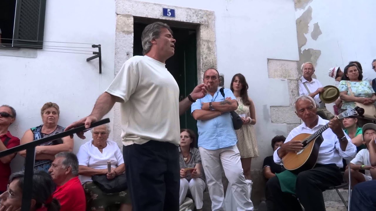 VISITA CANTADA A ALFAMA com ARTUR BATALHA