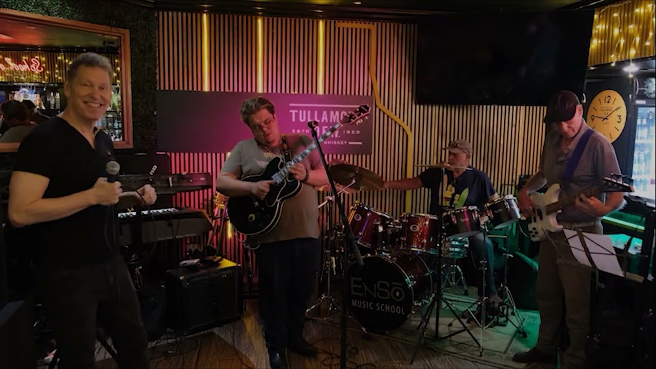 LOADED   Red House   Ned Evett Declan Ludick Trevor Muller Steve Harley Ruby Page
