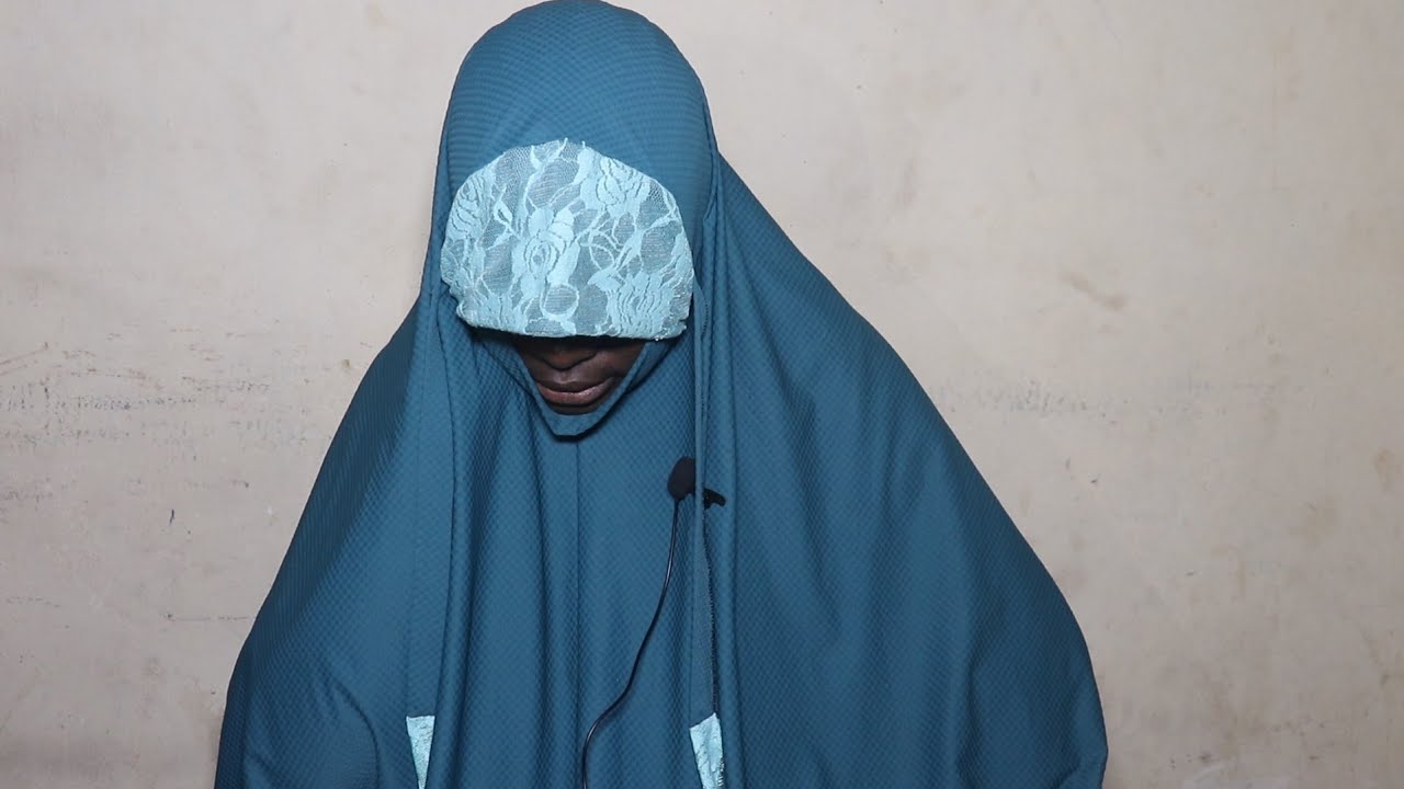 TUN INA YAR SHEKARU 14 MALAMIN ISLAMIYARMU YA FARA LALATA DA NI, HAR NA YI CIKI SAU 3, YAKI AURENA
