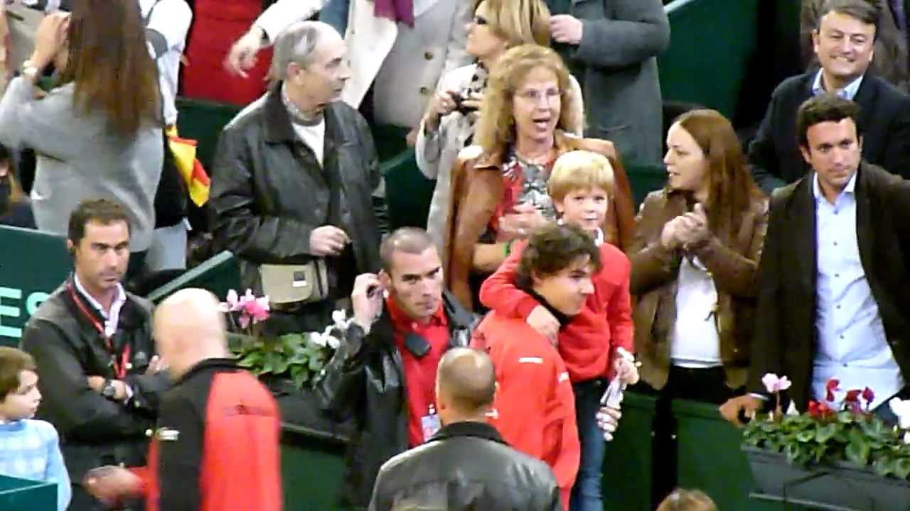 Rafa Hugging and Kissing His Family After the Final