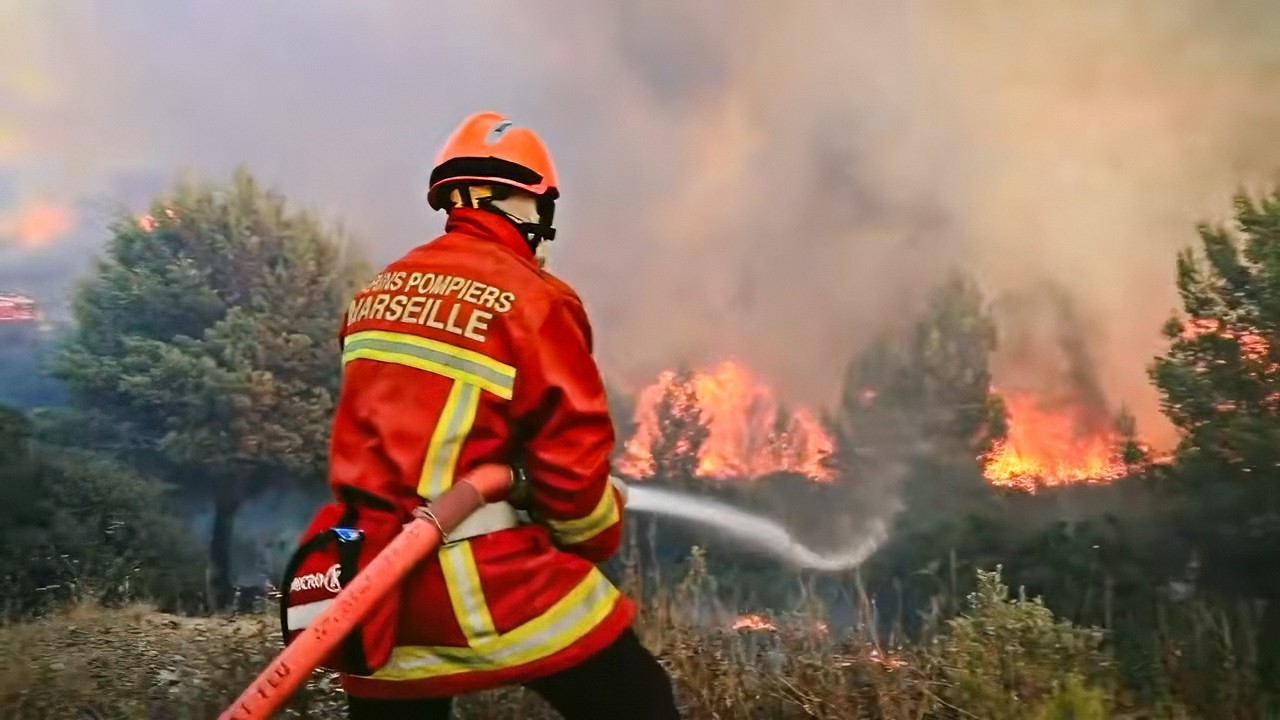 Marseille | Au secours, les Calanques brûlent !