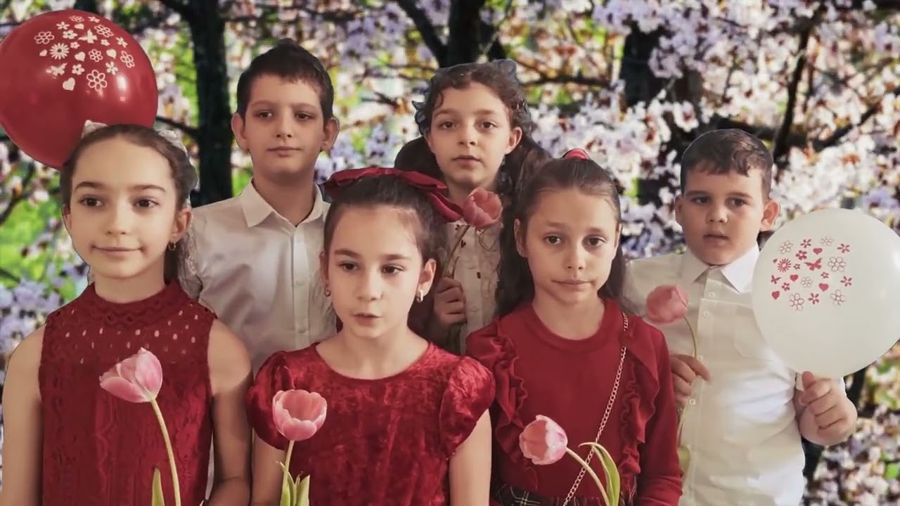 Cântecul Mamă, tu ești lumea mea ( preluat canalul educativ pt copii Grădinița copiilor