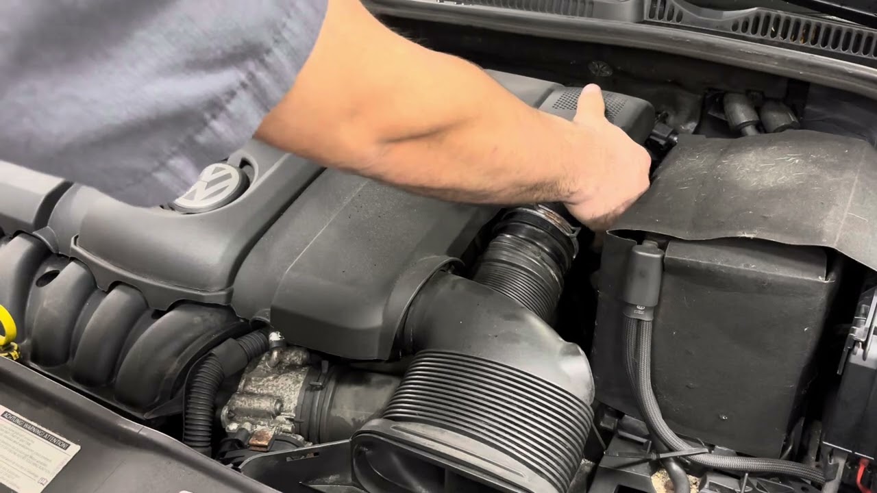 Removing Air Box / Engine Cover on Volkswagen 2.5L 5cyl Engines