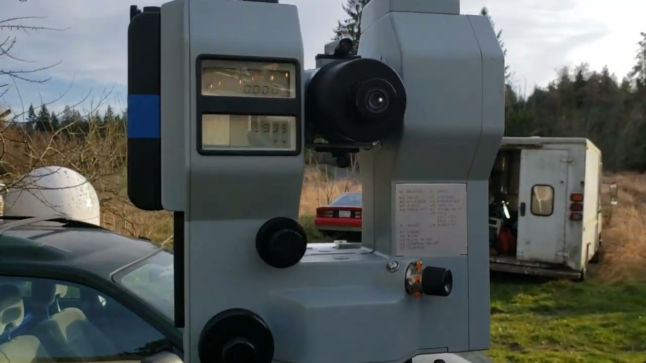 side by side comparison of Zeiss ETH2 (30x) vs Pentax ETH-120F (26x) theodolites