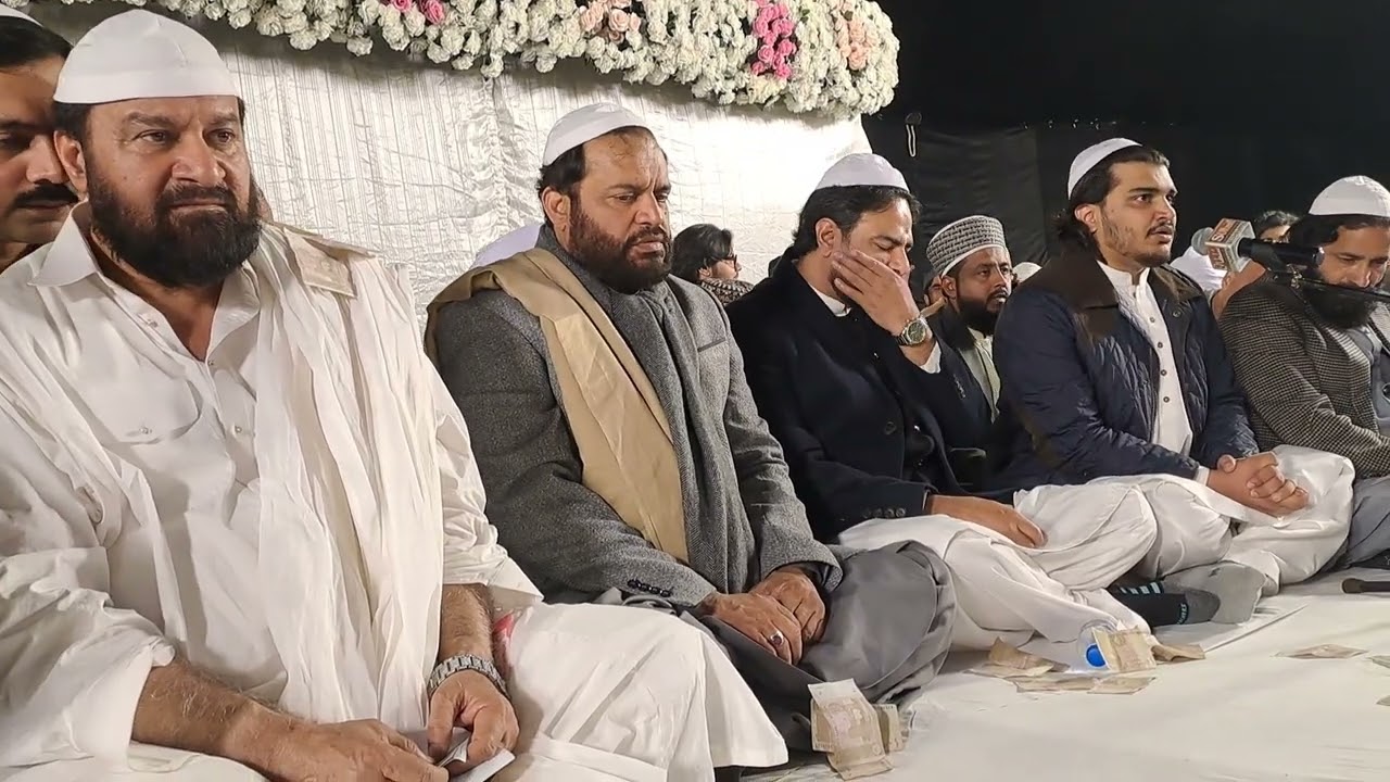 سید محمد چراغ علی شاہ عرس حافظ جی سرکار رح  پر بارگاہ رسالت ﷺ میں ہدیہ عقیدت کے پھول نچھاور کر رہے 