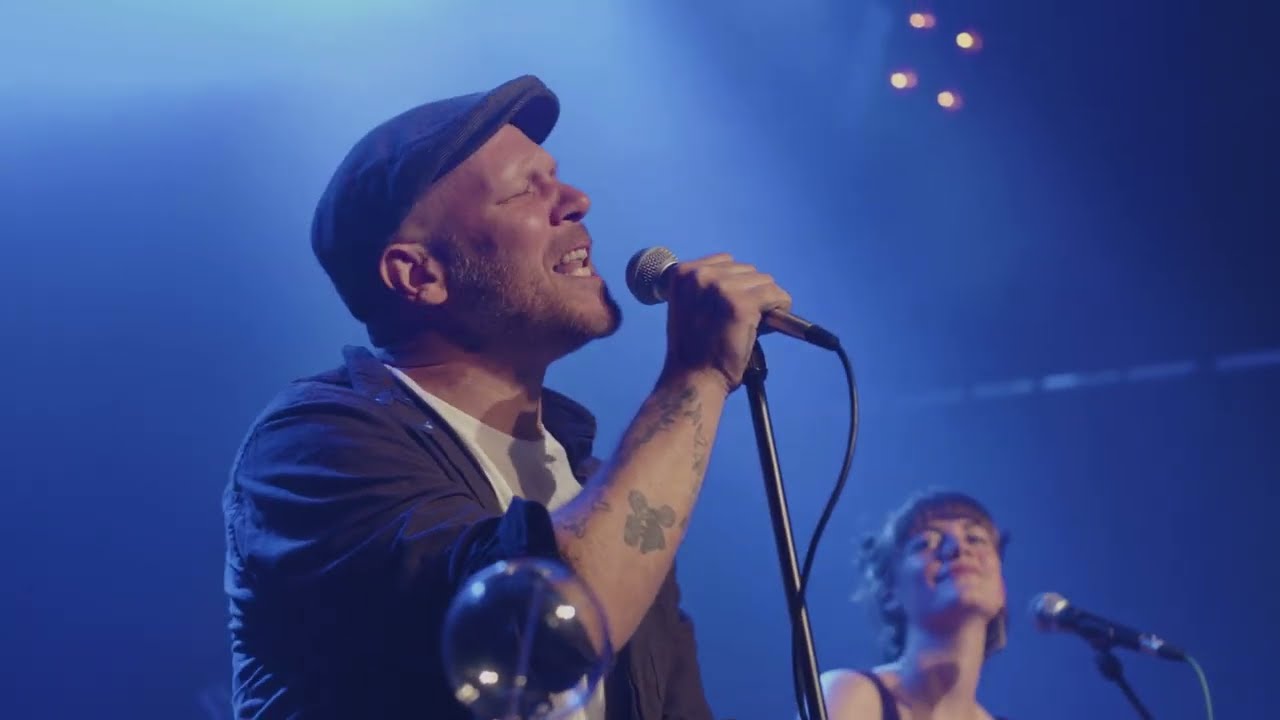 FEE.  & @MatzeRossi  - Zusammen kann uns nichts passieren (live)