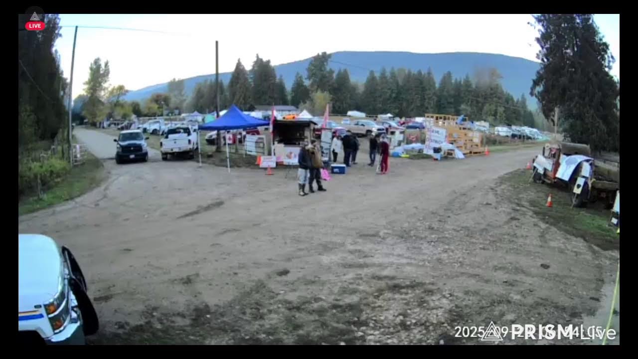 Live streaming of Universal Ostrich Farm