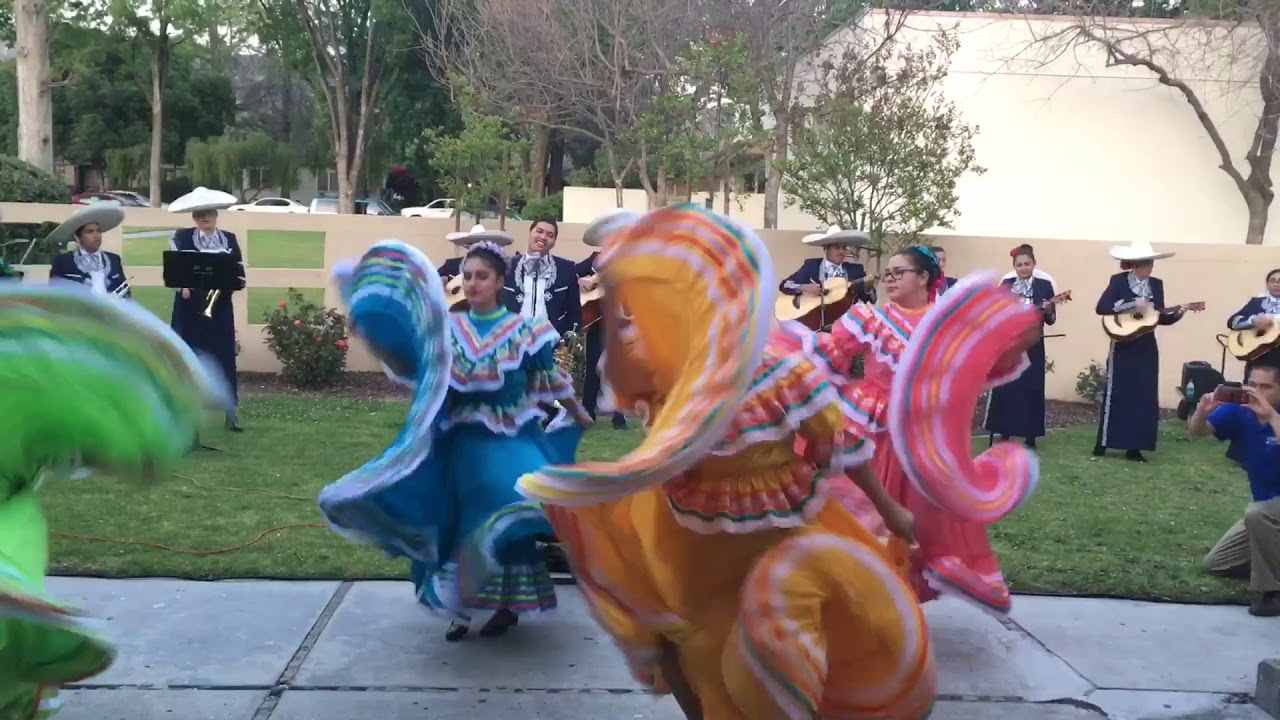 Introducción y El Carretero — Mariachi Los Rayos y Folklorico Las Centellas de Fillmore High School