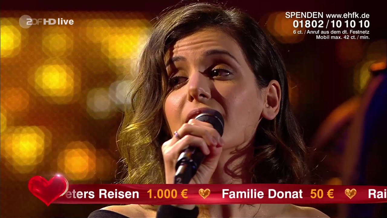 Peter Maffay & Katie Melua - 'Ich Wollte Nie Erwachsen Sein (Nessaja)' at ' Ein Herz für Kinder'