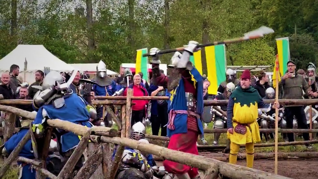 Armored combat, brutal halberd hits by the Nassauer L&ouml;wen