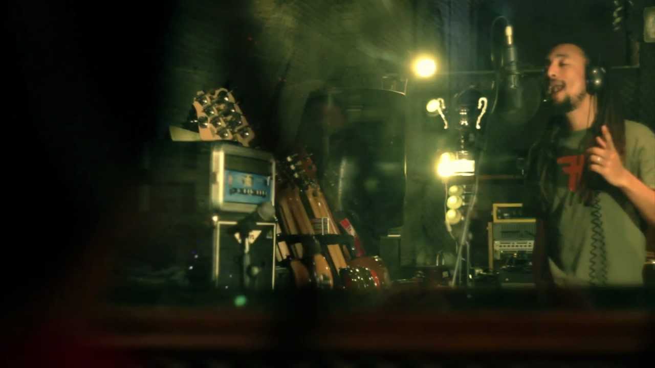 RAPHAEL & EAZY SKANKERS feat. BUNNA - COLORE [Changes, 2011] Official Video